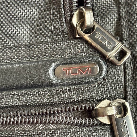 Tumi Slim Deluxe Nylon Portfolio Black Bag Briefcase STYLE #26101D4 - Picture 11 of 14